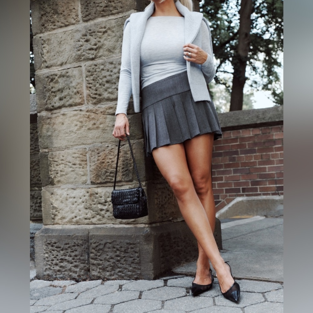 Abercrombie & Fitch High Rise Pleated Mini Skort